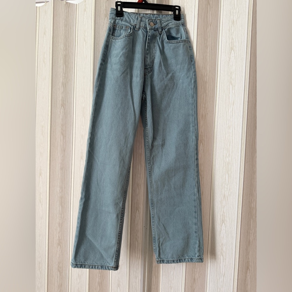 Vintage-Style High Waisted Light Wash Jeans, Size XXS